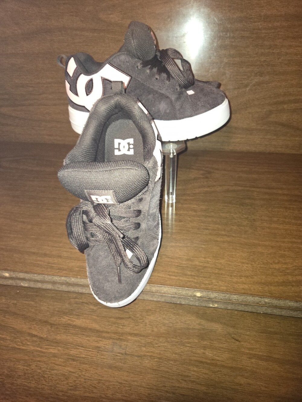 DC  Womens Court Graffik Platform Sneaker.